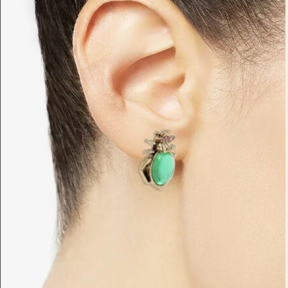 🆕 Betsey Johnson 💋 Green Bug Tortifly Post Earrings - Picture 3 of 4